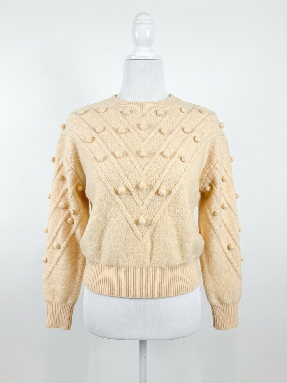 NEW &MERCI popcorn knits along front and sleeve sweater in ivory